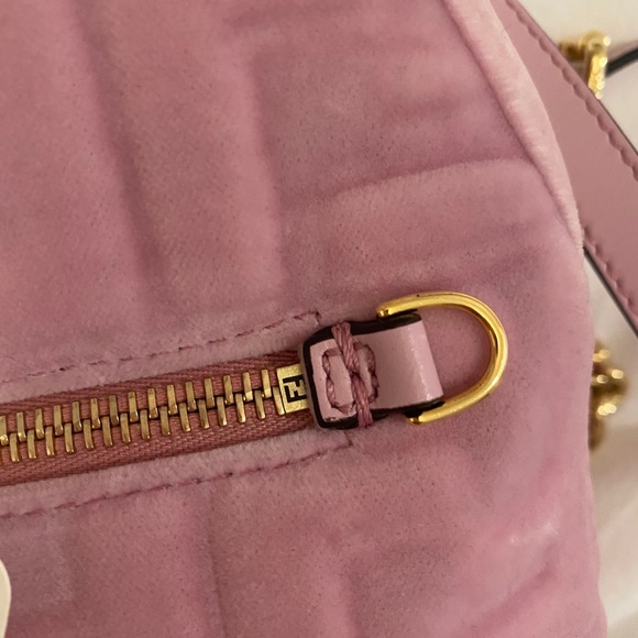 Authentic Fendi mini pink backpack - Picture 3 of 8